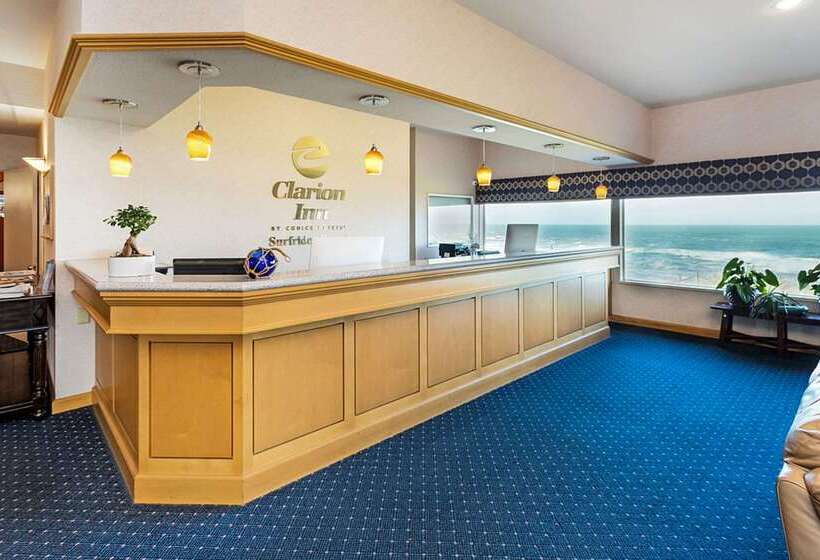 Отель Clarion Inn Surfrider Resort