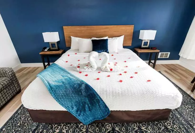 ホテル Clarion Inn Surfrider Resort