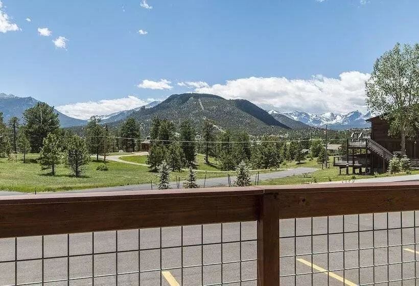 Hotelli Complejo Coyote Mountain Lodge    