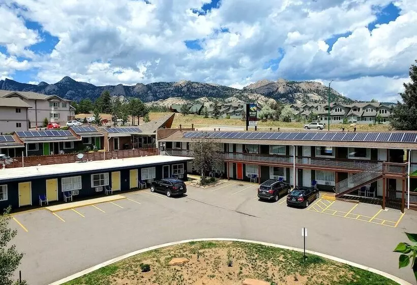 Hotelli Complejo Coyote Mountain Lodge    