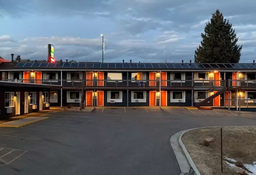 Hotelli Complejo Coyote Mountain Lodge    