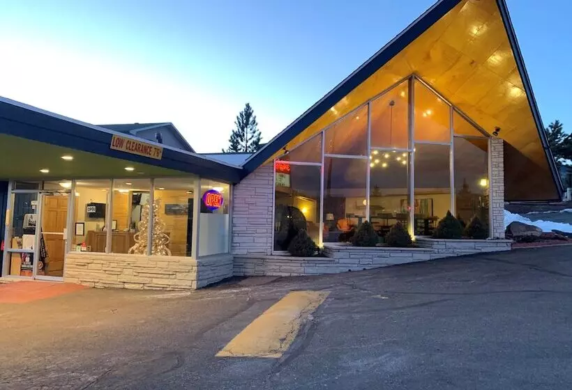 Hotelli Complejo Coyote Mountain Lodge    