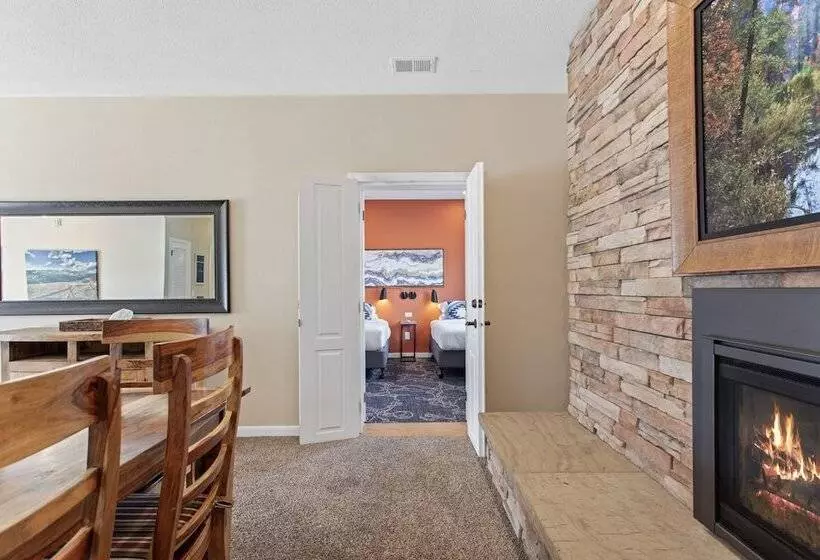 Hotelli Complejo Coyote Mountain Lodge    