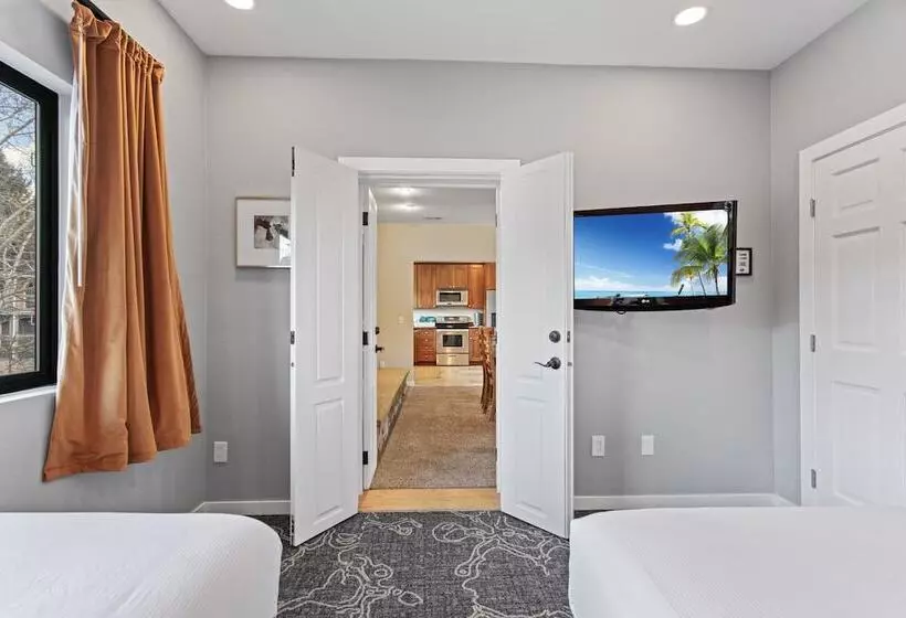 Hotelli Complejo Coyote Mountain Lodge    