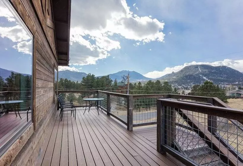 Hotelli Complejo Coyote Mountain Lodge    