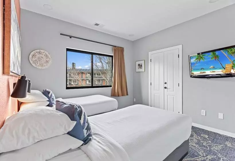 Hotelli Complejo Coyote Mountain Lodge    