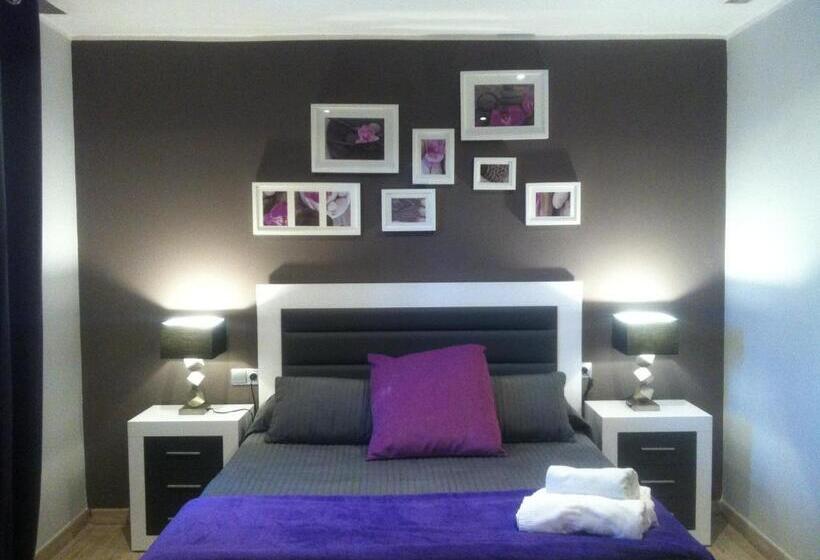 هتل El Petit Mirador