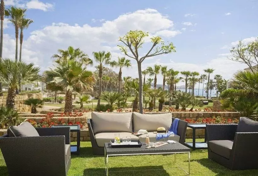Estepona Hotel & Spa Resort