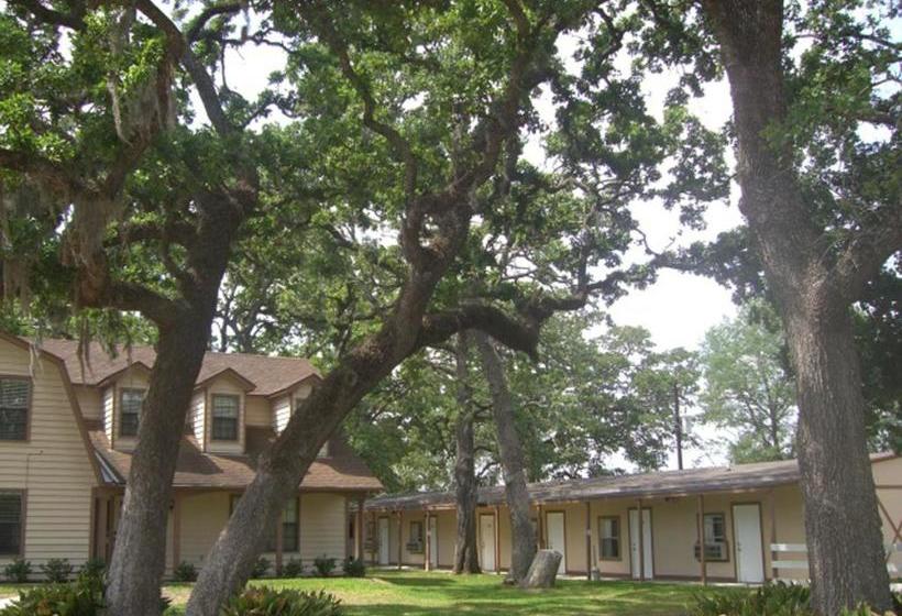 Отель Hempstead Country Inn & Suites