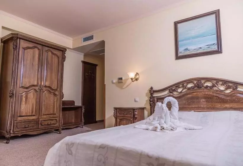 Hotel Saint John Baptist Nessebar