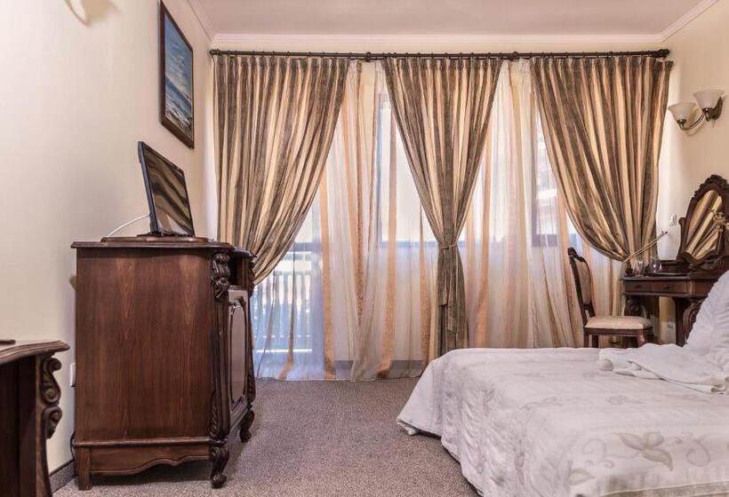 هتل Saint John Baptist Nessebar