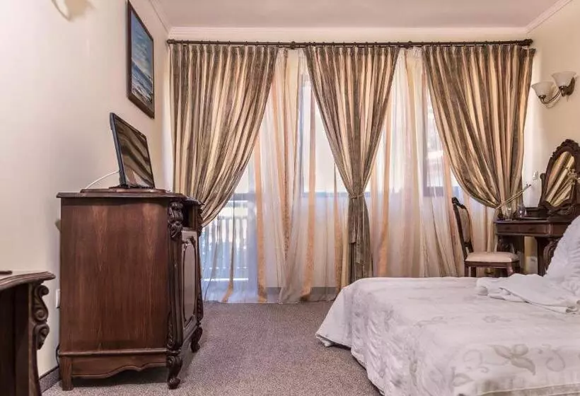 Hotel Saint John Baptist Nessebar