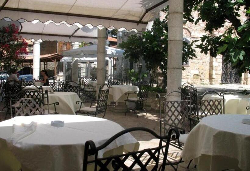 هتل Saint John Baptist Nessebar