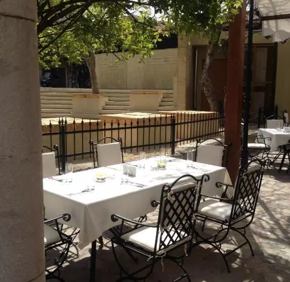 Hotel Saint John Baptist Nessebar