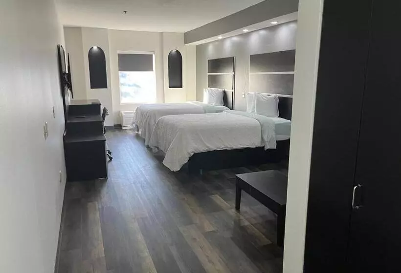 Hotelli Sonesta Essential Savannah