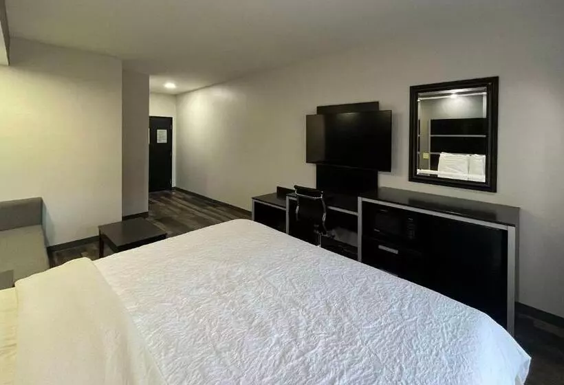 Hotelli Sonesta Essential Savannah