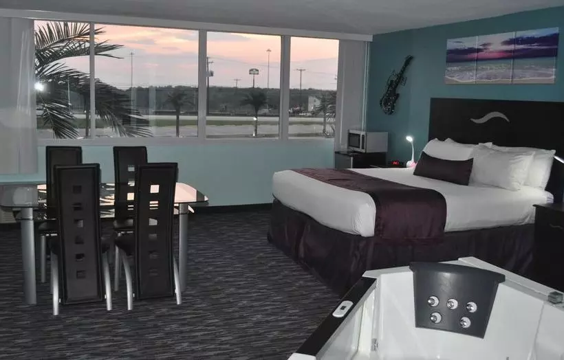 호텔 The Economy Inn