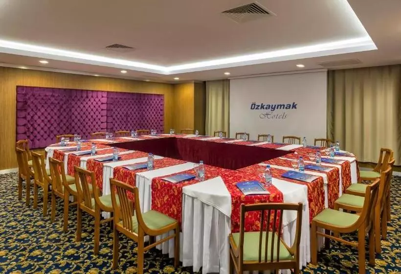 Отель özkaymak Select