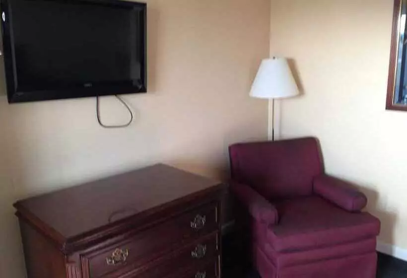 Мотель Cadet Motor Inn