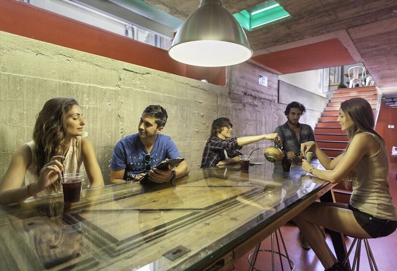 Urbany Hostel Bcn Go!