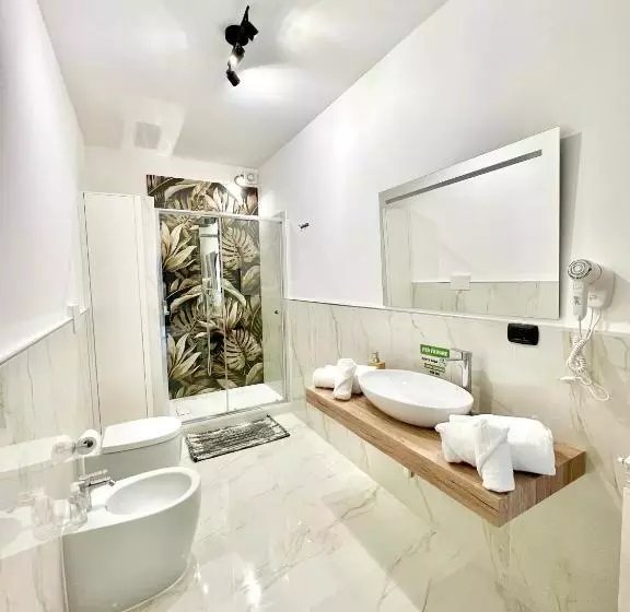 تختخواب و صبحانه Hangar Inn