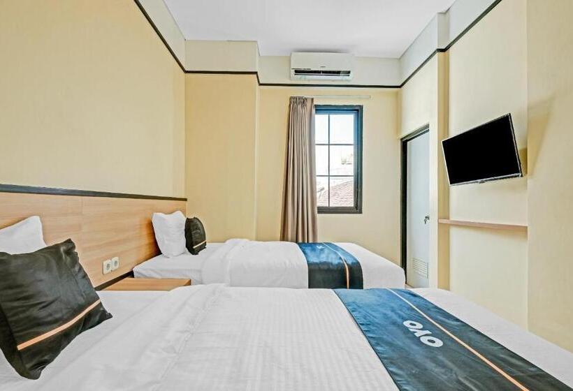 Hotel Collection O 90774 Homi Stay