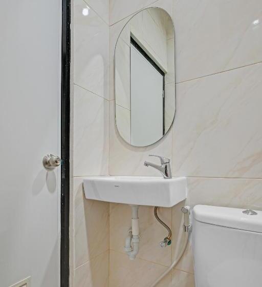 Hotel Collection O 90774 Homi Stay