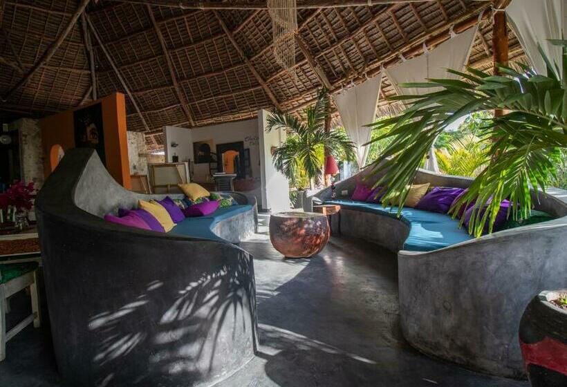 בית מלון כפרי Tropical Oasis Boutique