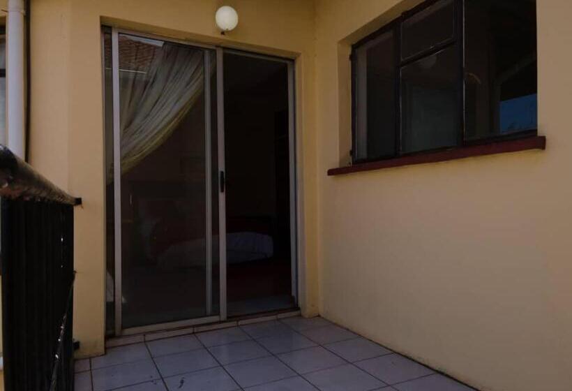 Пансион The Haven Guest House