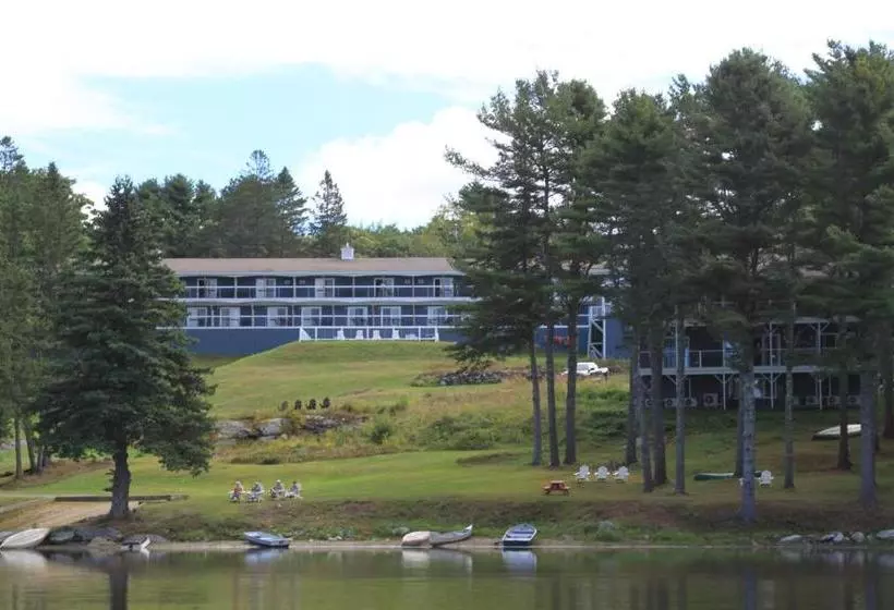 ホテル Beach Cove Waterfront Inn