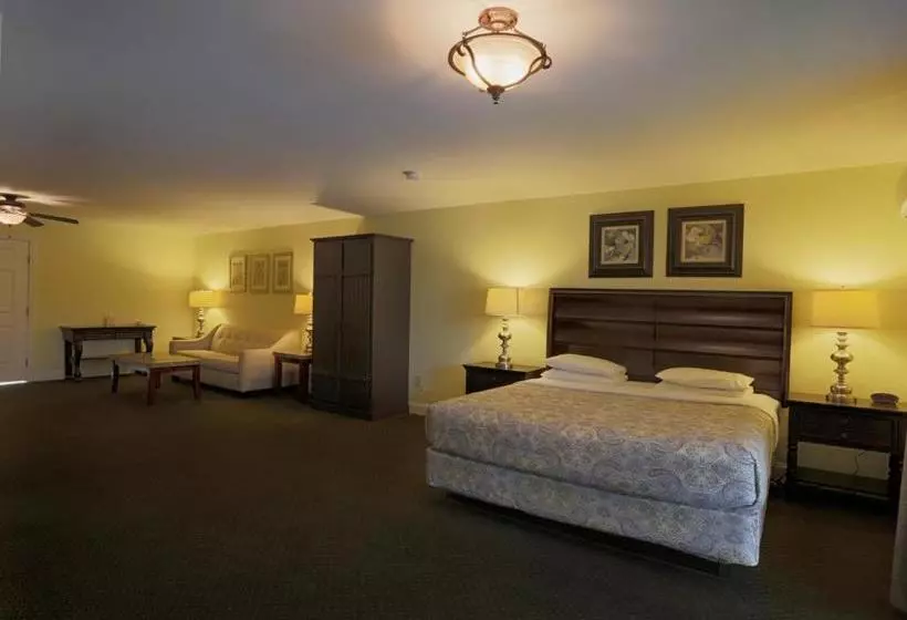 ホテル Beach Cove Waterfront Inn