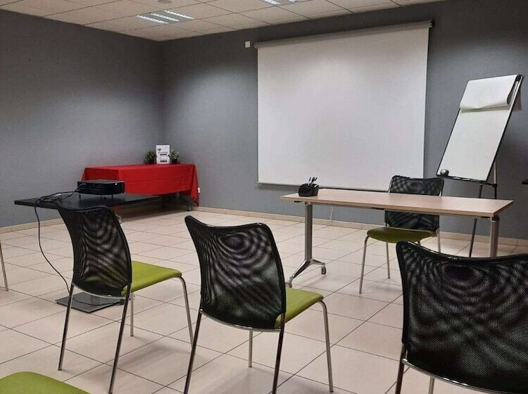 호텔 Appart Hôtel Q7 Lodge Lyon 7