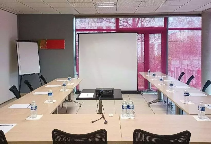 호텔 Appart Hôtel Q7 Lodge Lyon 7