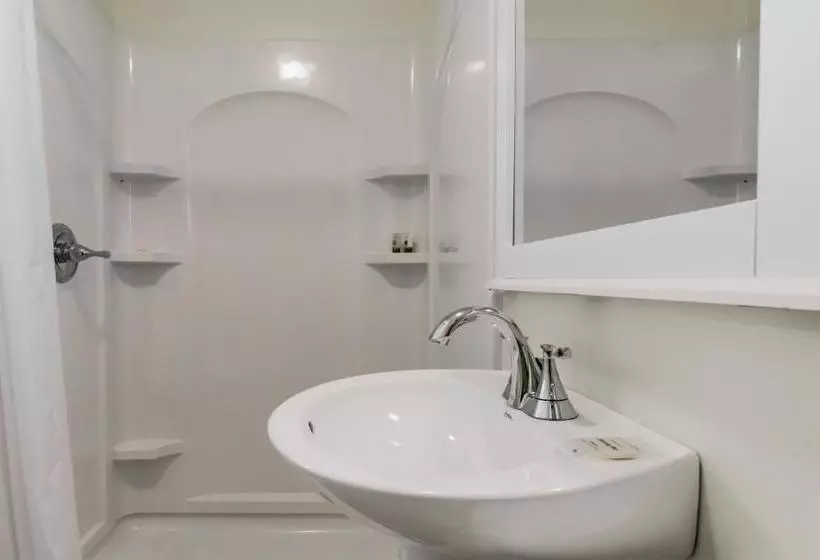 ホテル Beach Cove Waterfront Inn