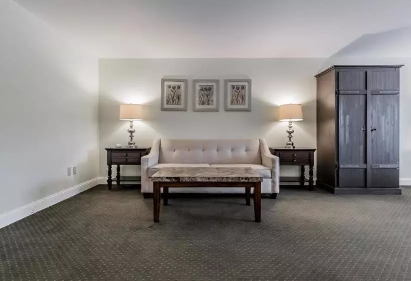 ホテル Beach Cove Waterfront Inn