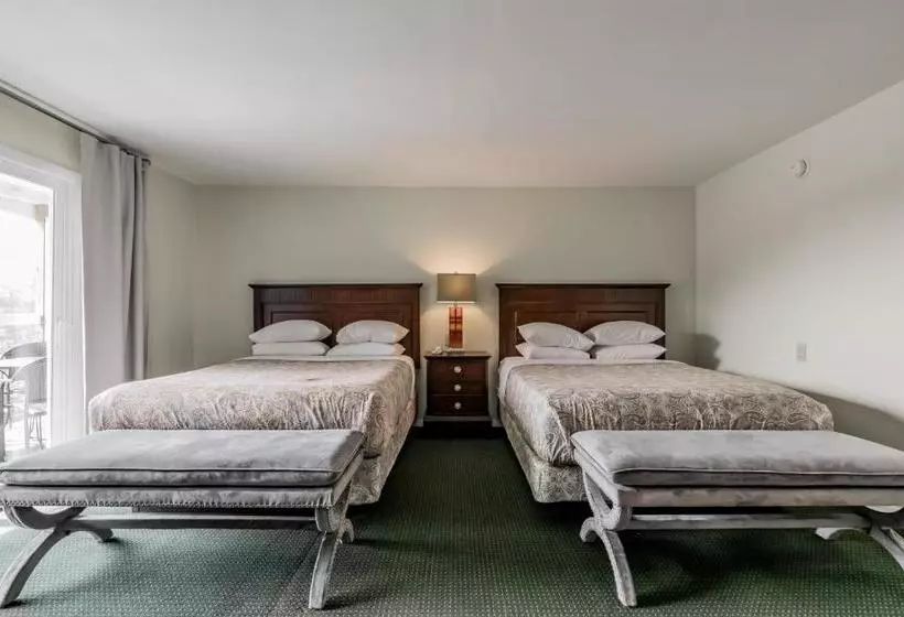 ホテル Beach Cove Waterfront Inn