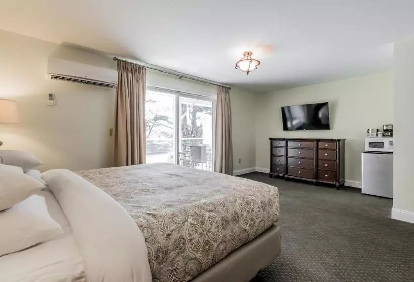 ホテル Beach Cove Waterfront Inn