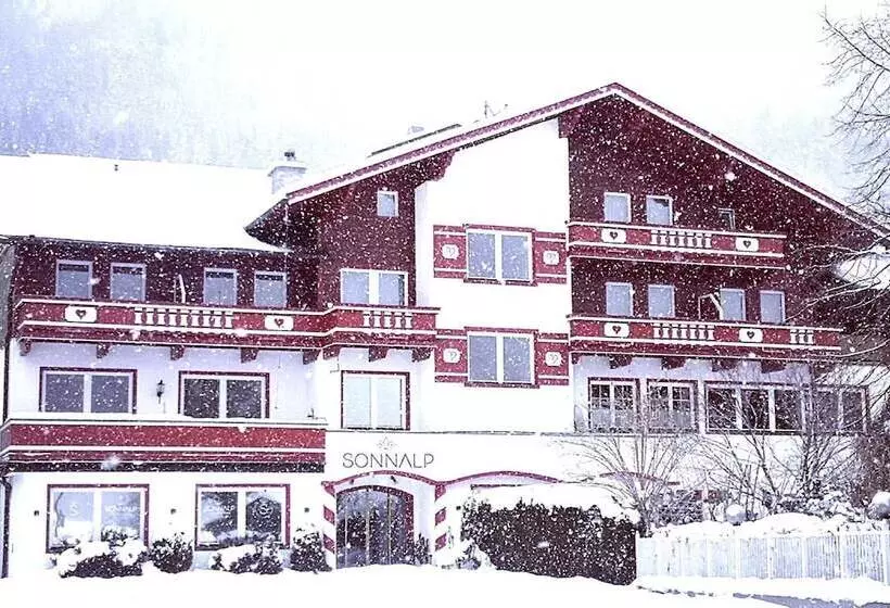 ホテル Garni Das Sonnalp