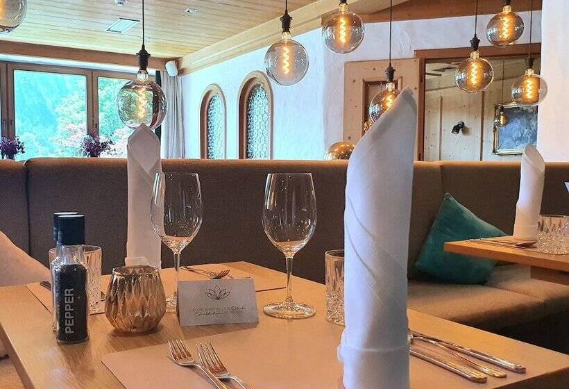 ホテル Garni Das Sonnalp