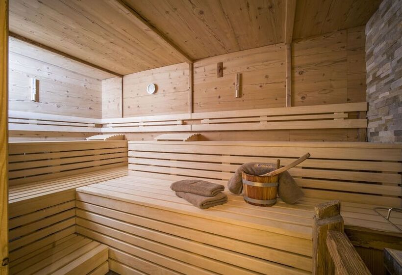 ホテル Garni Das Sonnalp