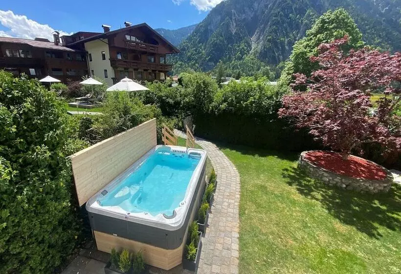 ホテル Garni Das Sonnalp