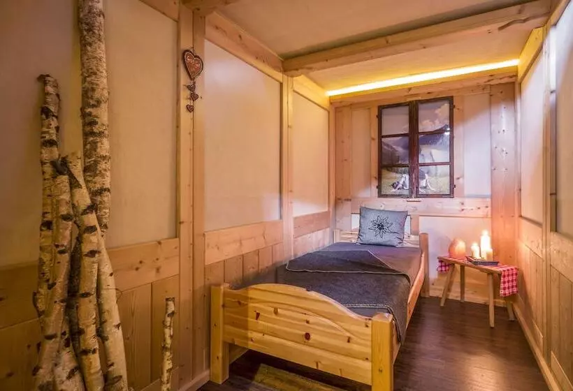 ホテル Garni Das Sonnalp