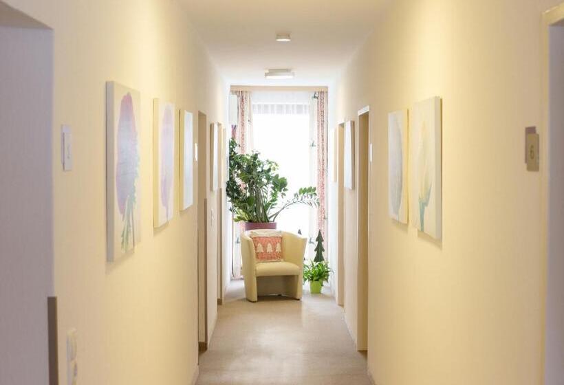 فندق Garni Landhaus Gitti