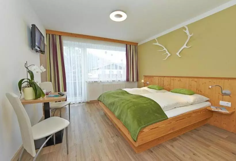 호텔 Garni Landhaus Gitti