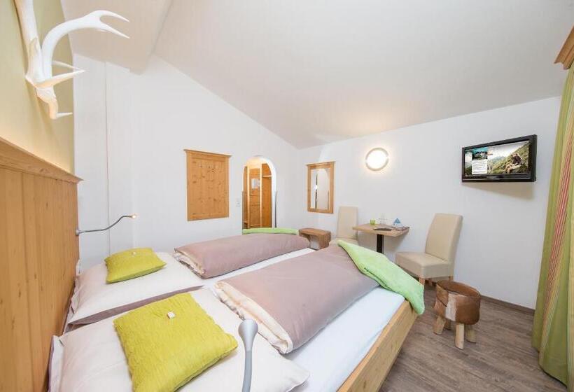 فندق Garni Landhaus Gitti