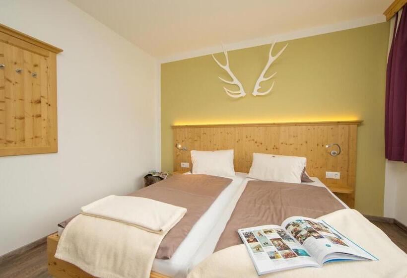 فندق Garni Landhaus Gitti