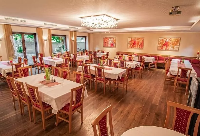 فندق Gasthof Pöchhacker