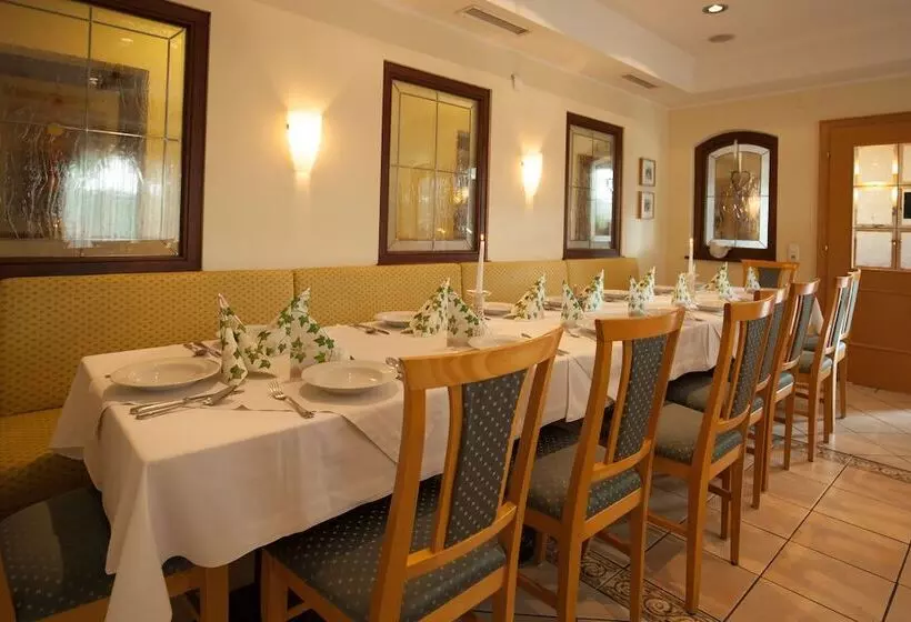 فندق Gasthof Pöchhacker