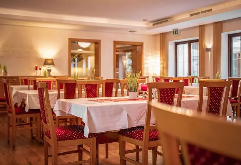 فندق Gasthof Pöchhacker