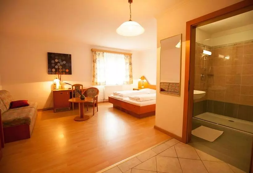 فندق Gasthof Pöchhacker